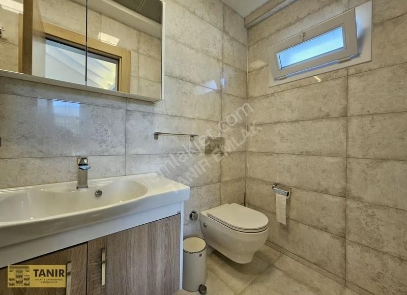 Güvenlikli Sitede 4+1 Bahçeli Eşyalı Müstakil Villa