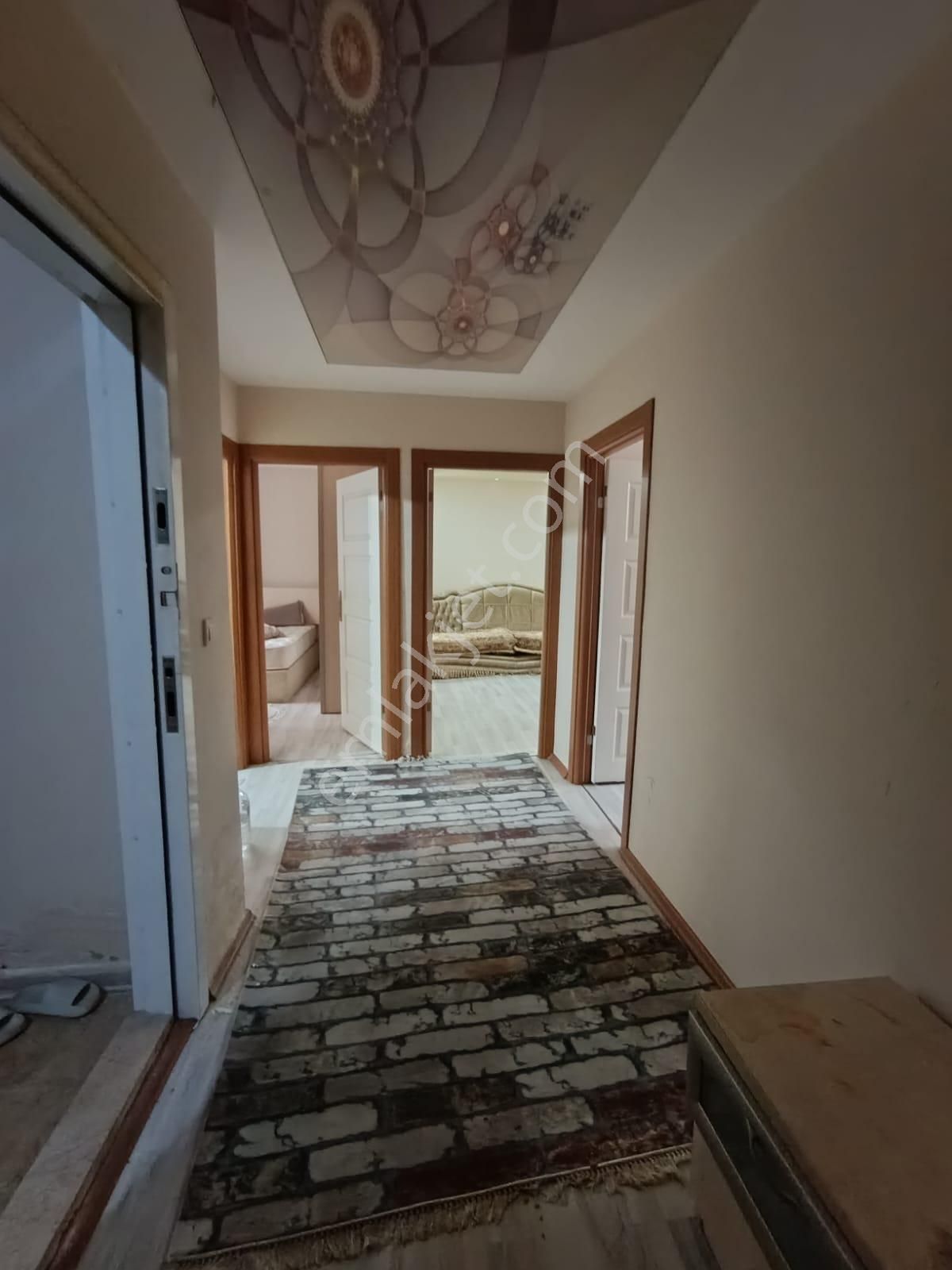 Çınar Mahallesinde Herkese Uygun 2+1 Eşyalı Bahçe Katı ! - Görsel 3