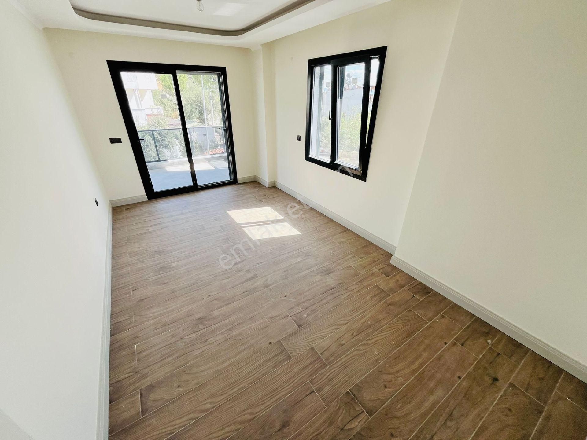 Yükselden Satılık Körfez Manzarasına Doyamayacağınız Tam Bağımsız Villa - Görsel 15