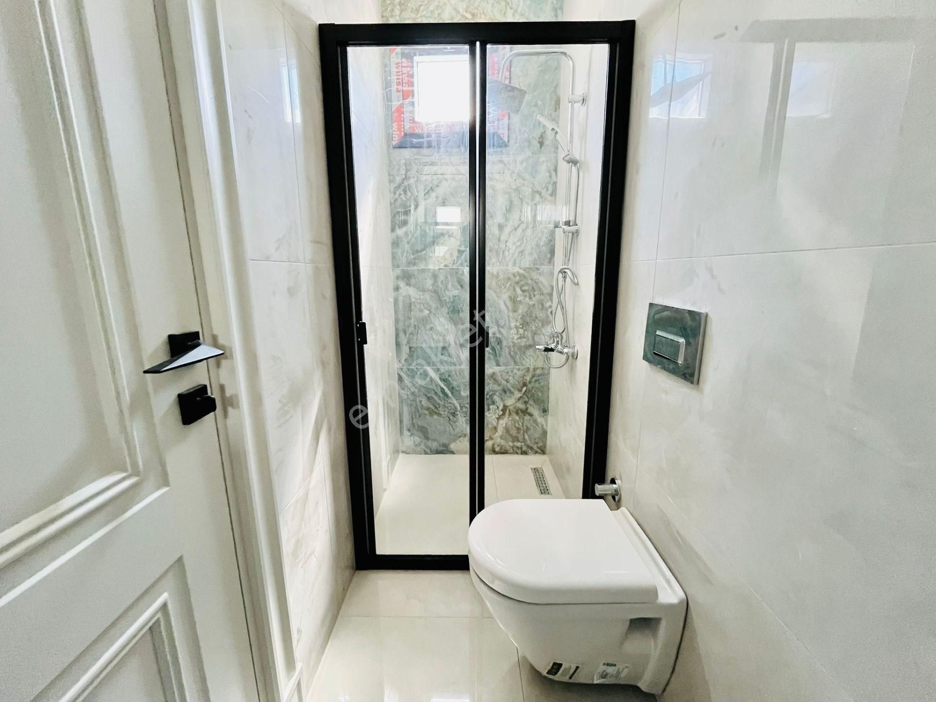 Yükselden Satılık Körfez Manzarasına Doyamayacağınız Tam Bağımsız Villa - Görsel 17