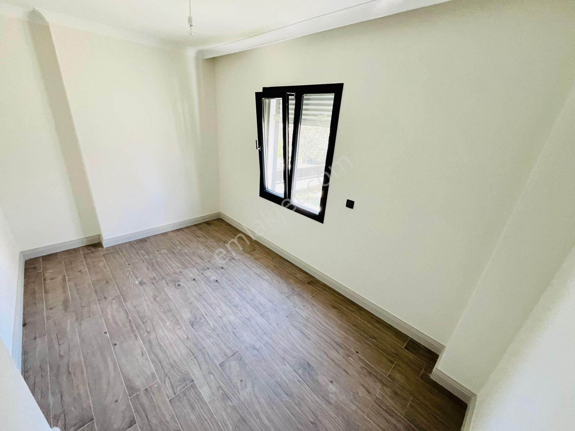 Yükselden Satılık Körfez Manzarasına Doyamayacağınız Tam Bağımsız Villa - Görsel 29