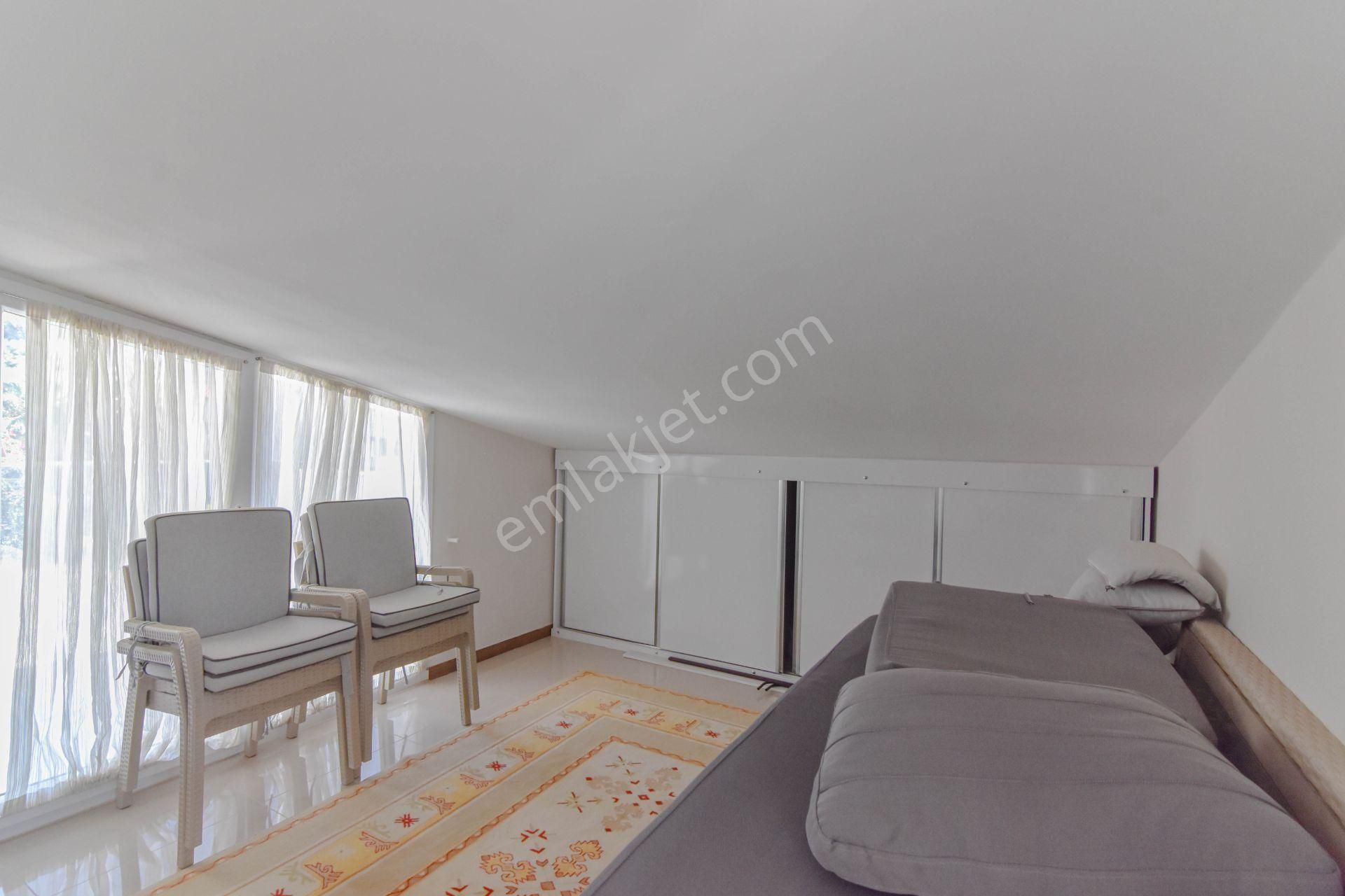 Kuşadası Soğucak'ta Havuzlu Site İçinde 5+1 Villa - Görsel 28