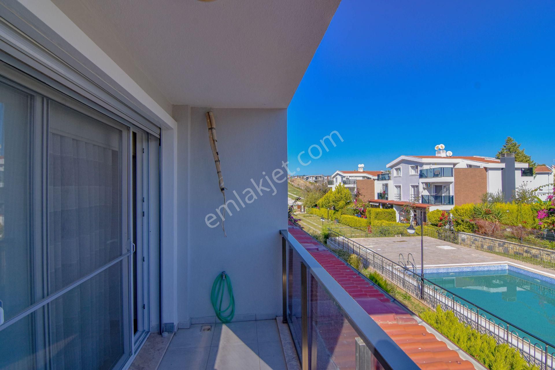 Kuşadası Soğucak'ta Havuzlu Site İçinde 5+1 Villa - Görsel 22