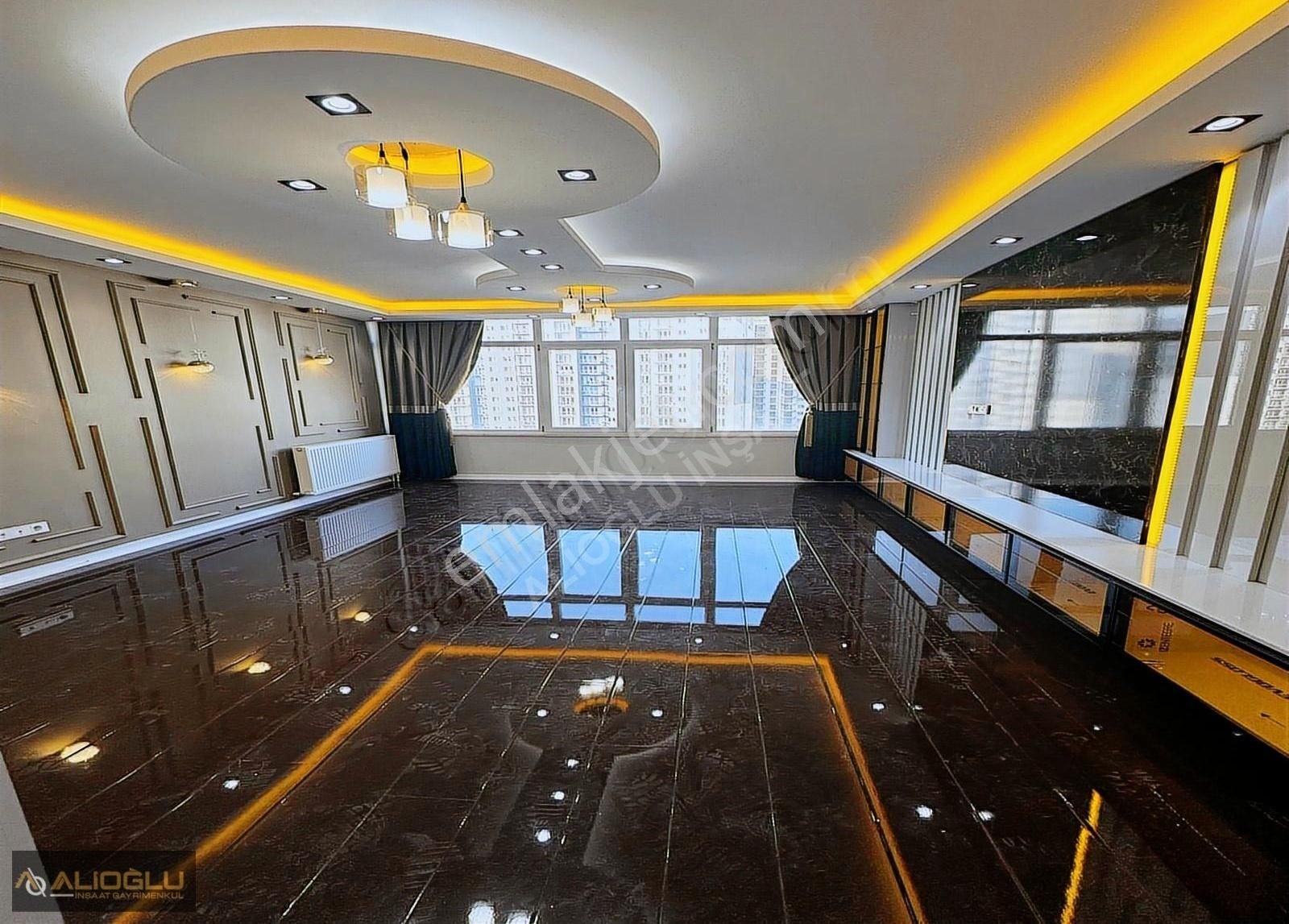 Alioğlu Inşaat'tan İçi Özel Yapımlı Satılık 2+1daire Site İçi