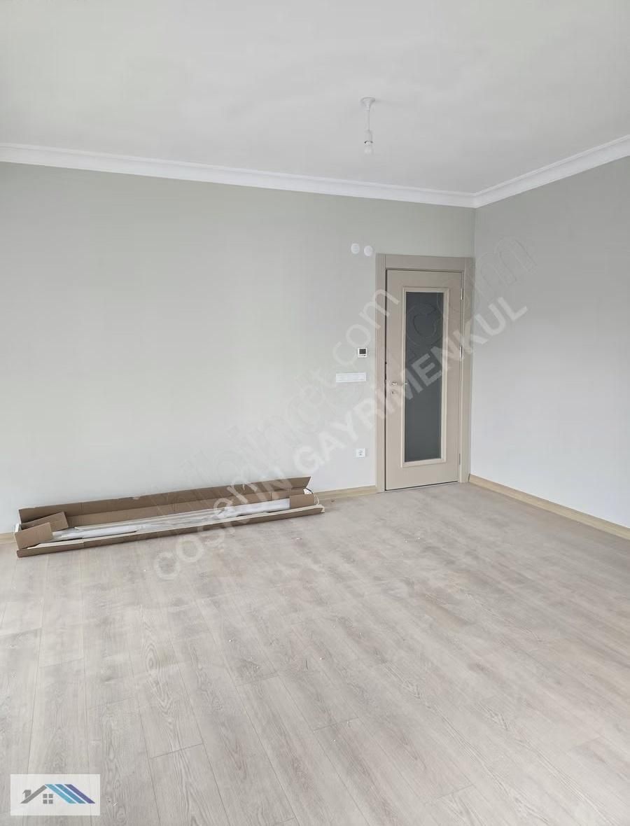 Pendik Sahil Kiralık 3+1 Tüm Camlar Oto Panjurlu Klimalı - Görsel 5