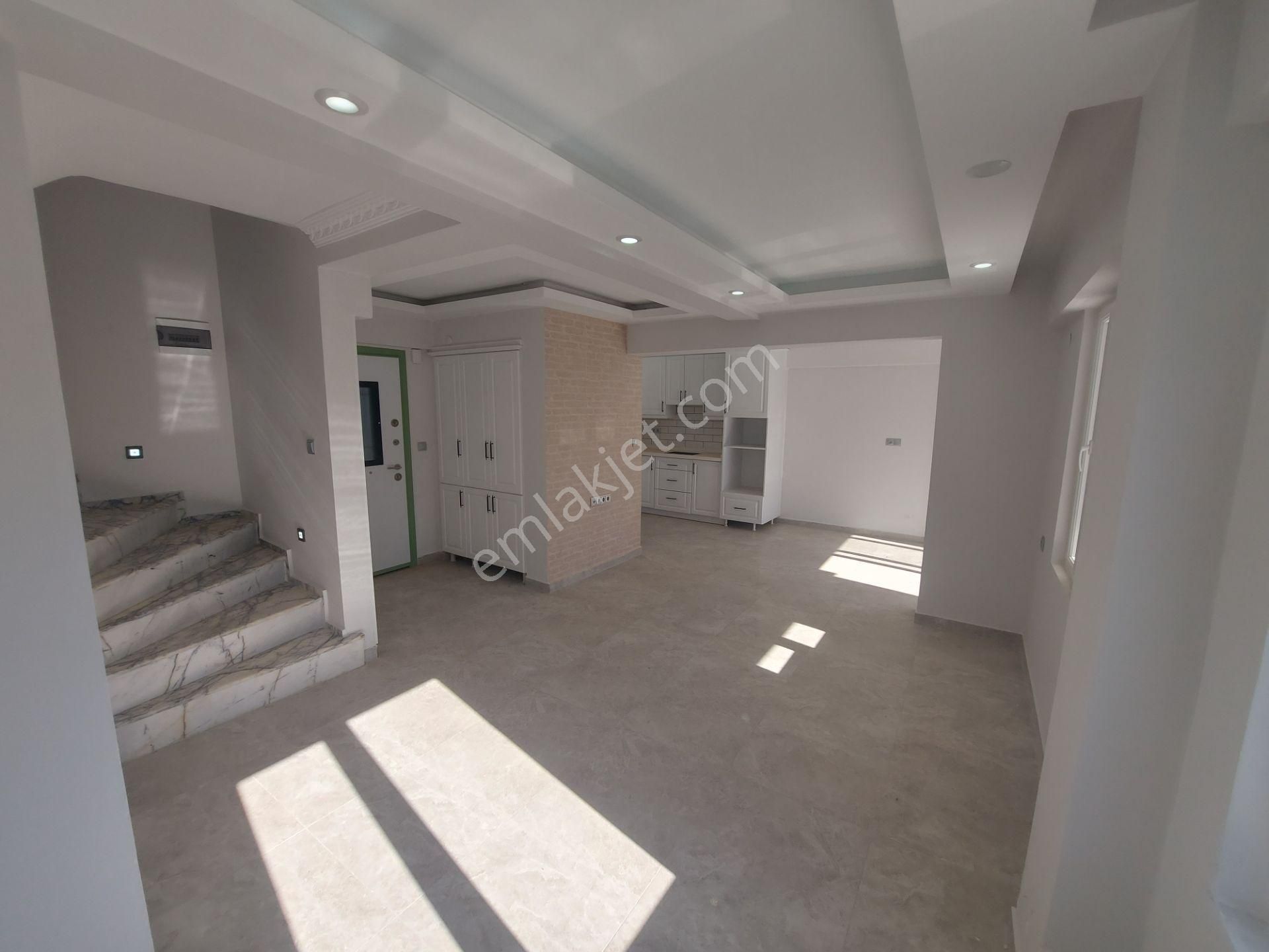 Çamlıkda Denize 1,5 Km Mesafede 5+1 Müstakil Havuzlu Tripleks - Görsel 30