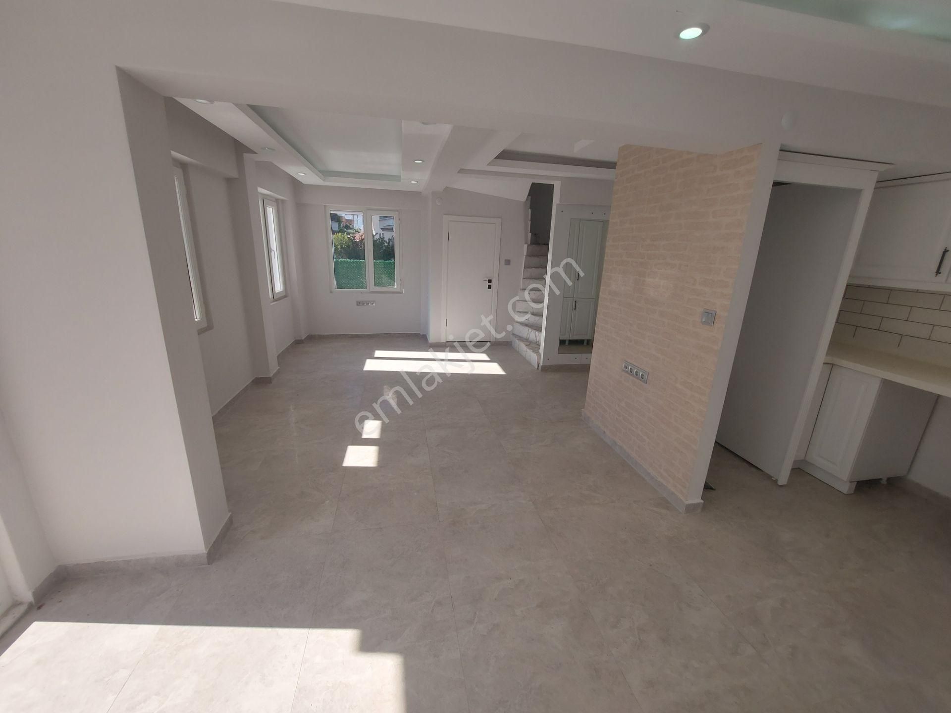 Çamlıkda Denize 1,5 Km Mesafede 5+1 Müstakil Havuzlu Tripleks - Görsel 35