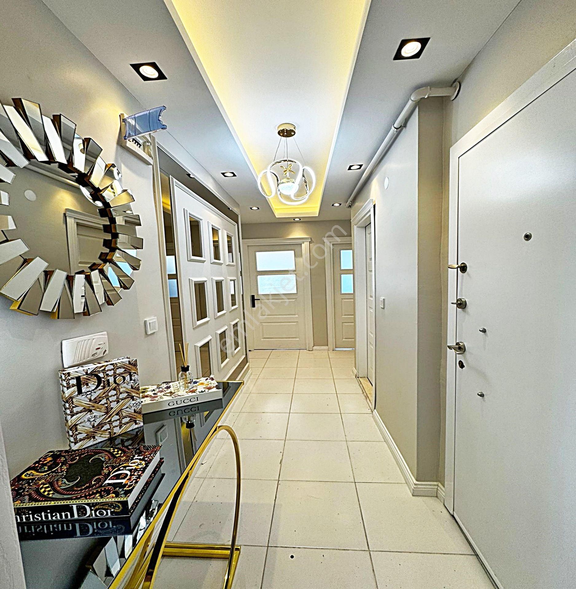 Talatpaşa Mah Ana Cadde Ulaşıma Metrobüse Yakın2+1 Satılık Daire - Görsel 16