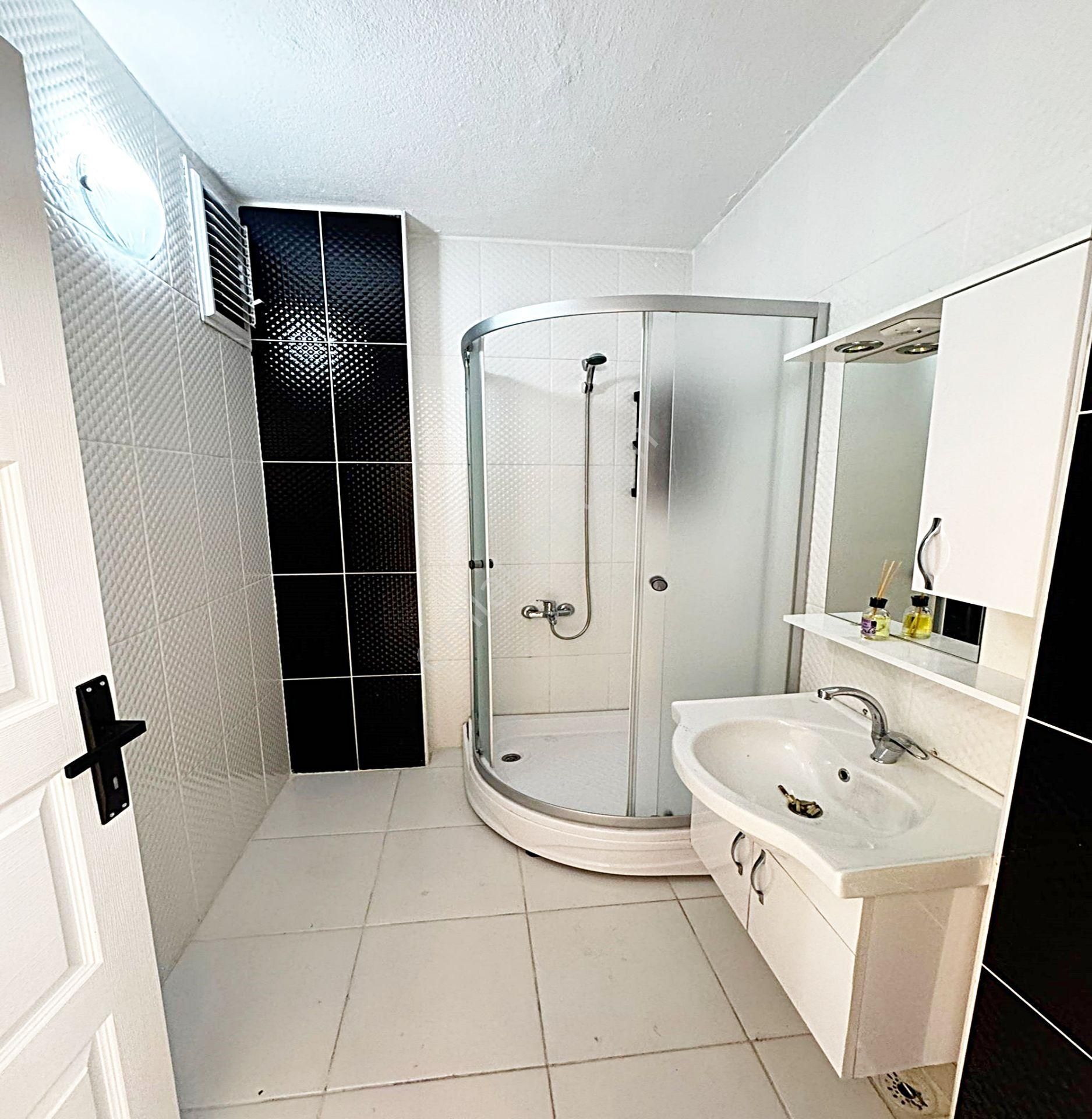 Talatpaşa Mah Ana Cadde Ulaşıma Metrobüse Yakın2+1 Satılık Daire - Görsel 13