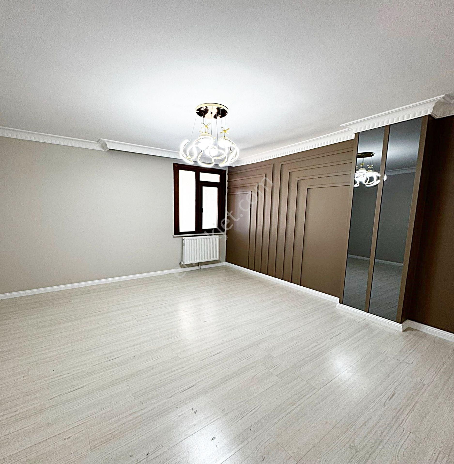 Talatpaşa Mah Ana Cadde Ulaşıma Metrobüse Yakın2+1 Satılık Daire - Görsel 8