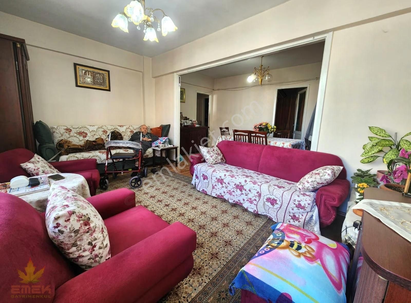 Küçükköyde Katta Satılık Kelepir Daire