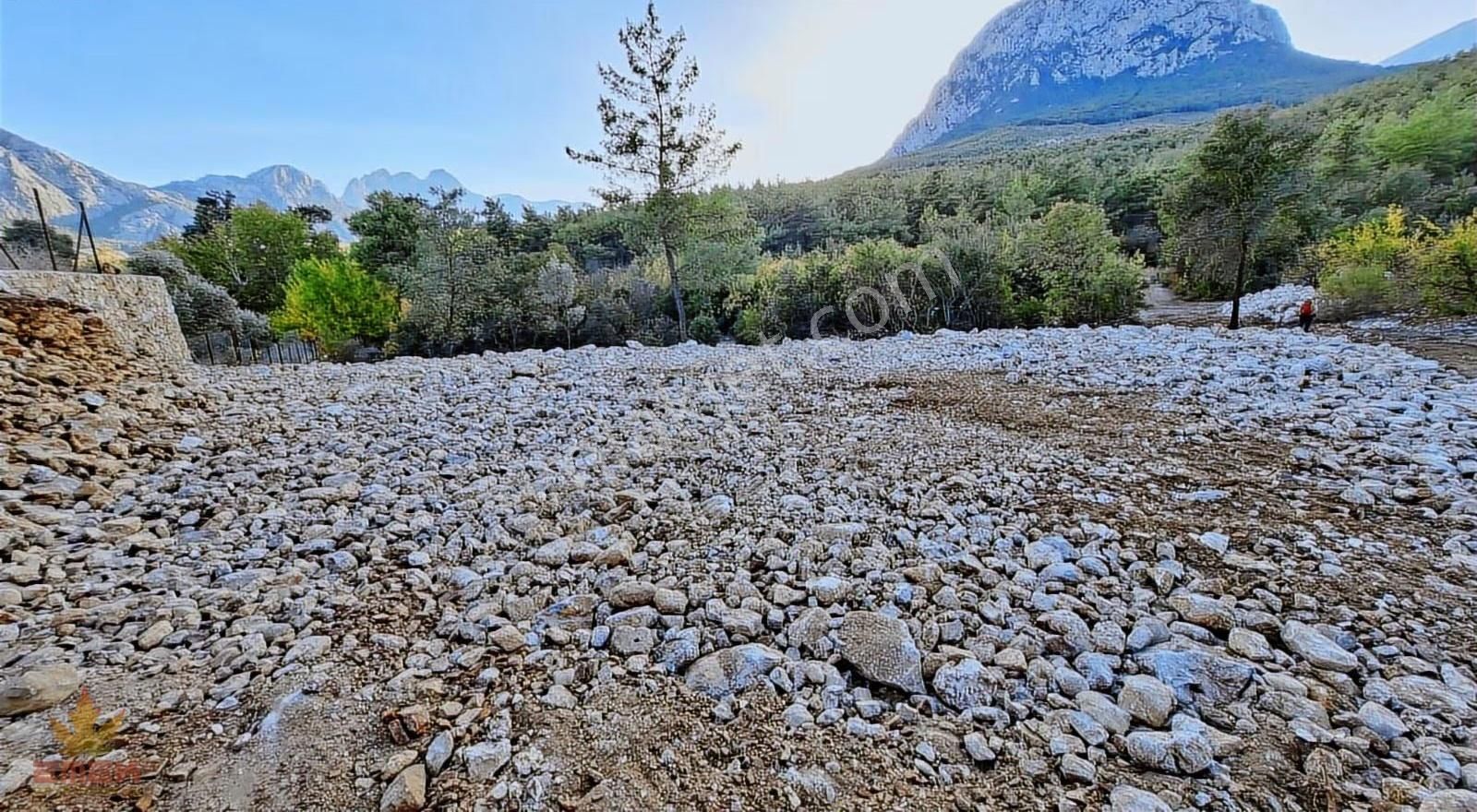 Konyaaltı Akdamlarda Emsalsiz Arazi - Görsel 5