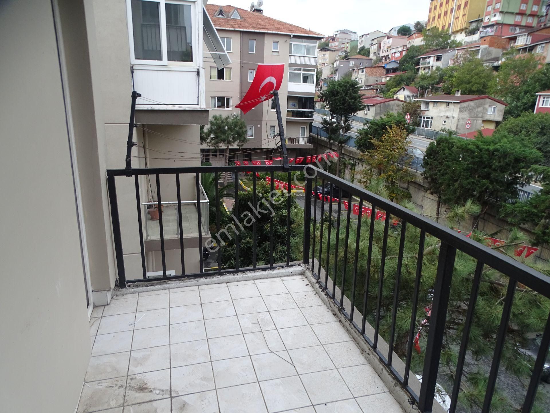 Sarıyer İstinye Boğaziçi Sitesinde Kiralık 3+1 Kombili - Görsel 13