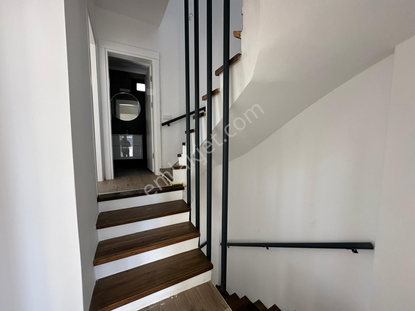 Turgutreis Karabağ'da Satılık Deniz Manzaralı Villa - Görsel 22