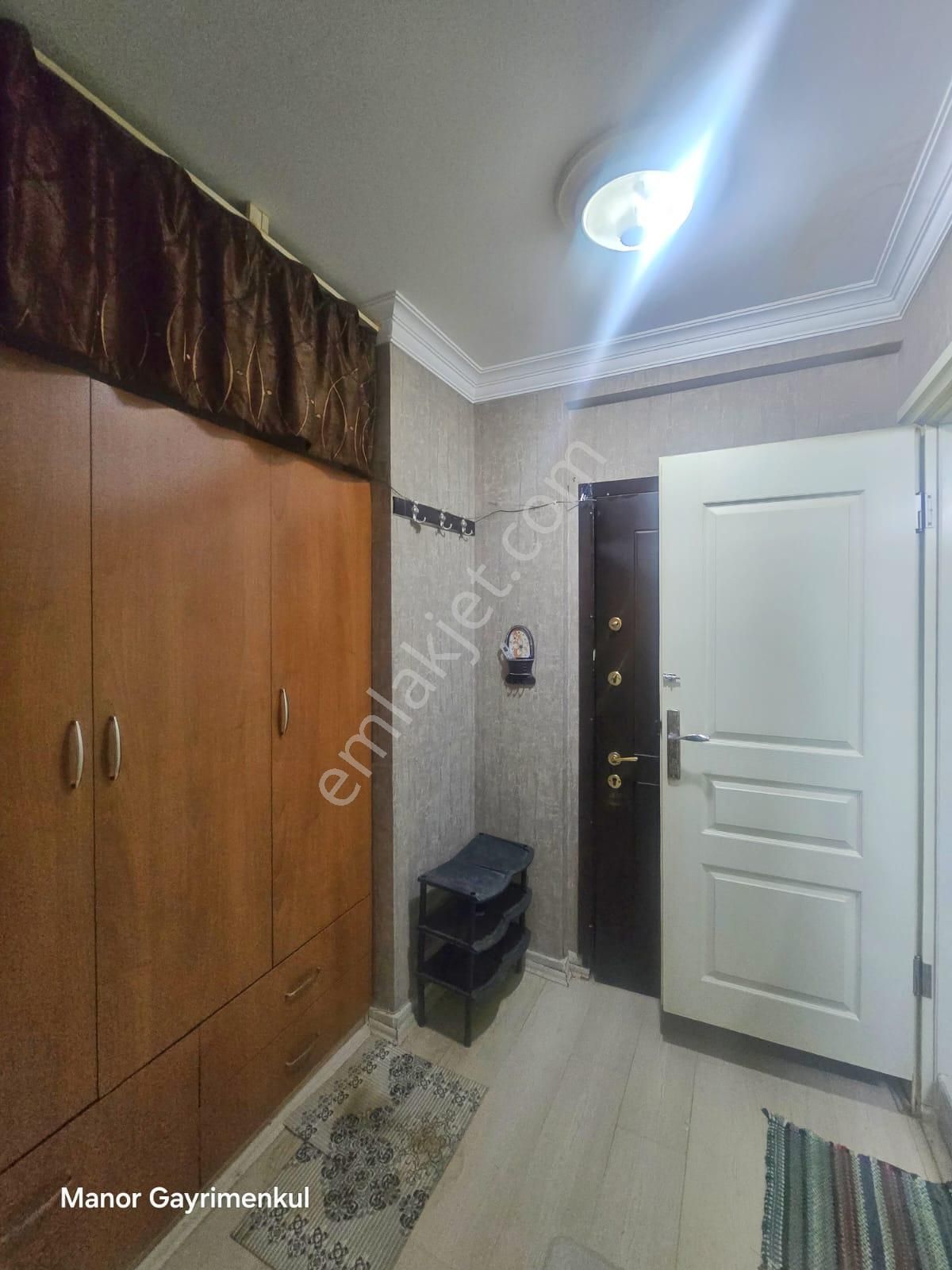 Kuşadası İkiçeşmelik Mah. 1+1 Geniş Bahçe Katı Daire - Görsel 9