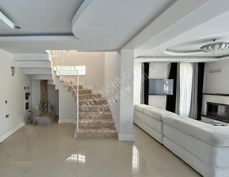 Denize 200 Metre Mesafede Kiralık Villa Çalış Fethiye - Görsel 12