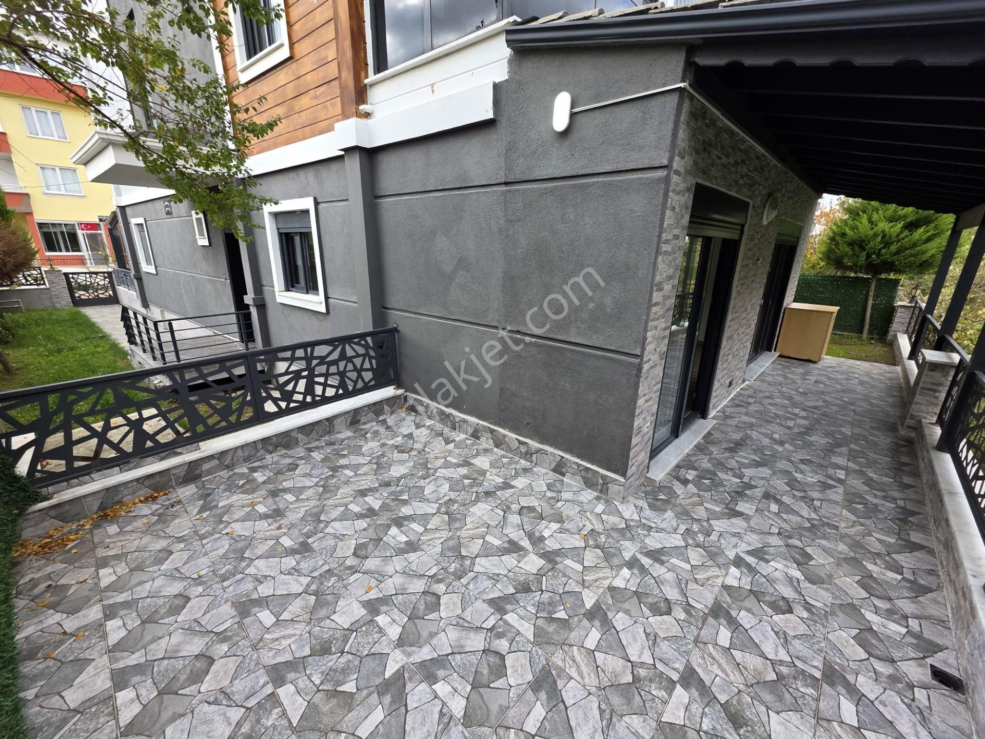 Irmaksudan Akçay Da 3 Katlı Bahçeli Verandalı 4+1 Bitişik Nizam Villa - Görsel 31