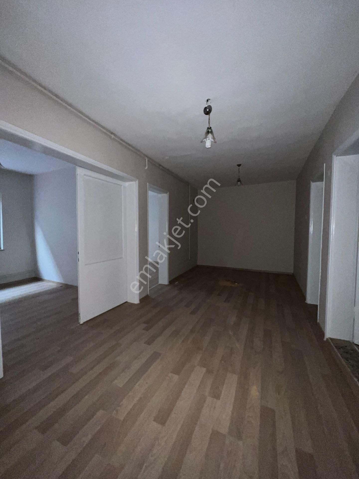 Bursa Yıldırım Beyazıt Mh Şenay Sk,ta Kiralık Birincikatta 2+1 Daire - Görsel 13