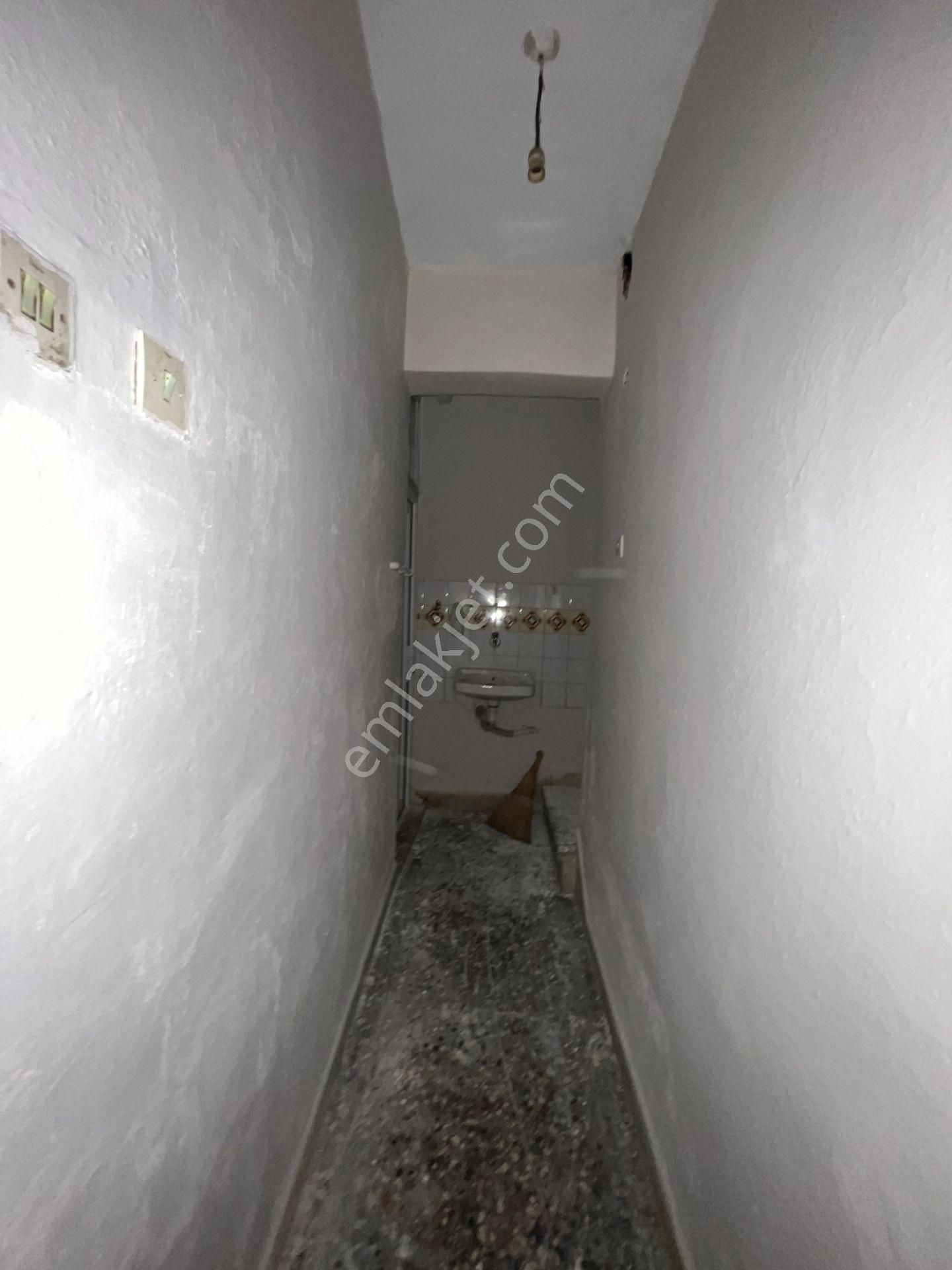 Bursa Yıldırım Beyazıt Mh Şenay Sk,ta Kiralık Birincikatta 2+1 Daire - Görsel 7