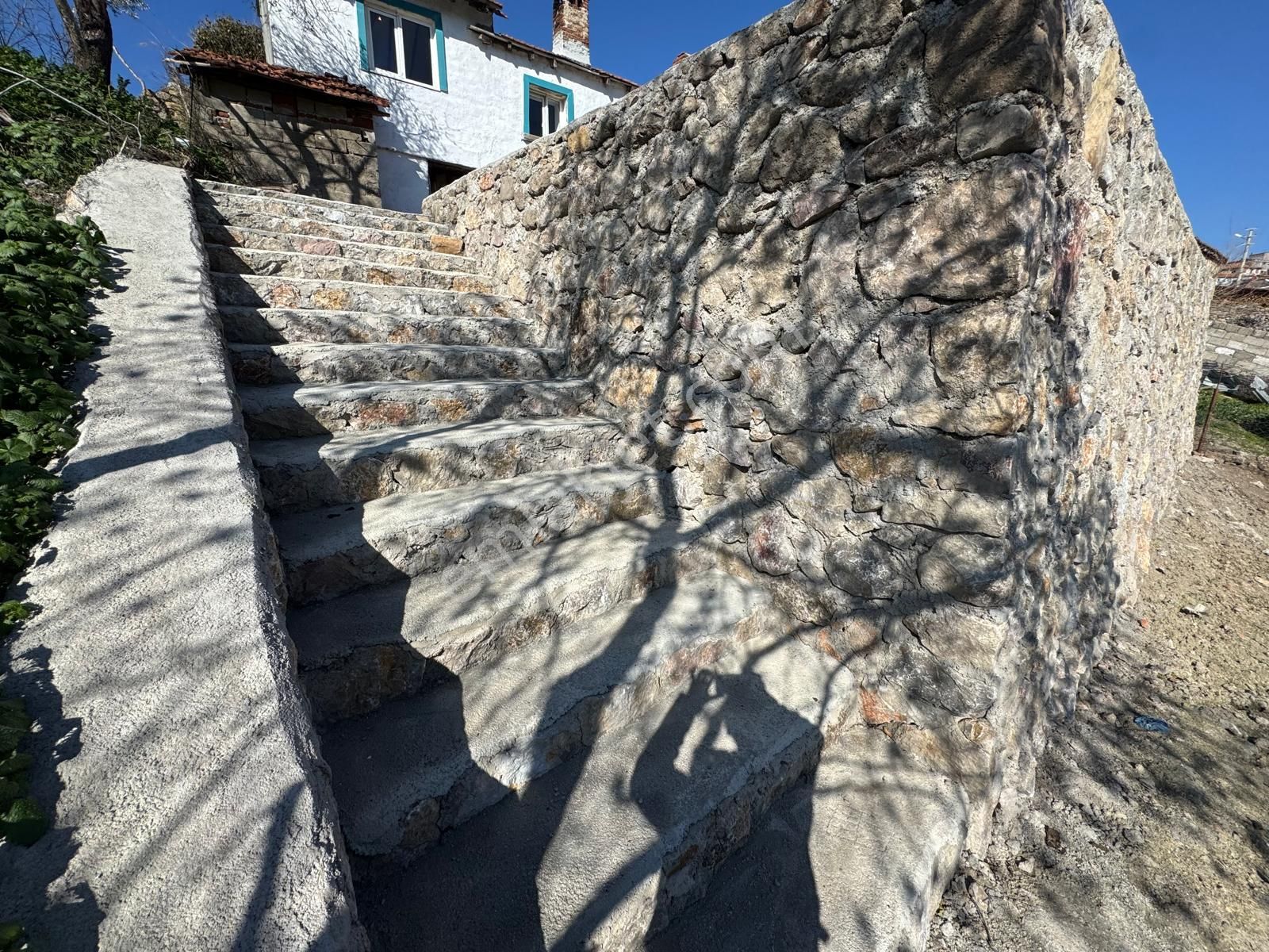 Burhaniye Bahadınlı 450 M2 Arsa İçinde Satılık Müstakil Köy Evi - Görsel 31