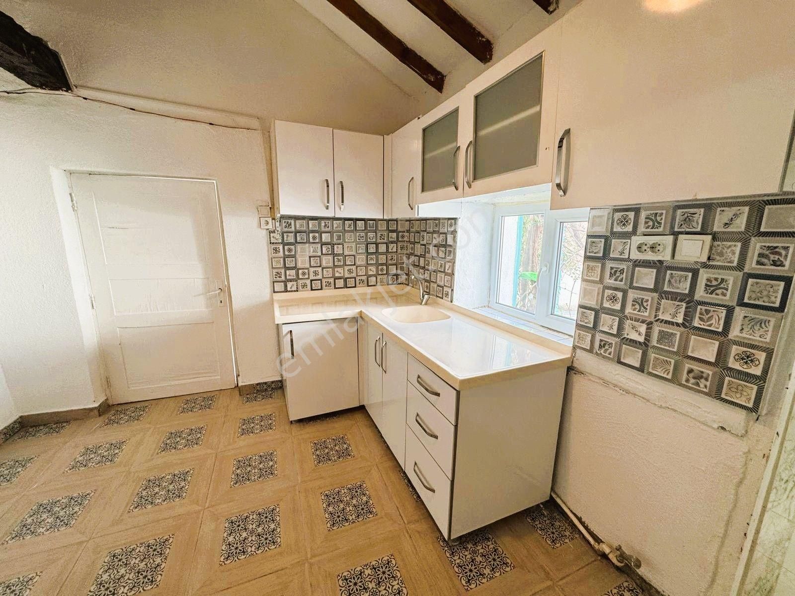 Burhaniye Bahadınlı 450 M2 Arsa İçinde Satılık Müstakil Köy Evi - Görsel 16