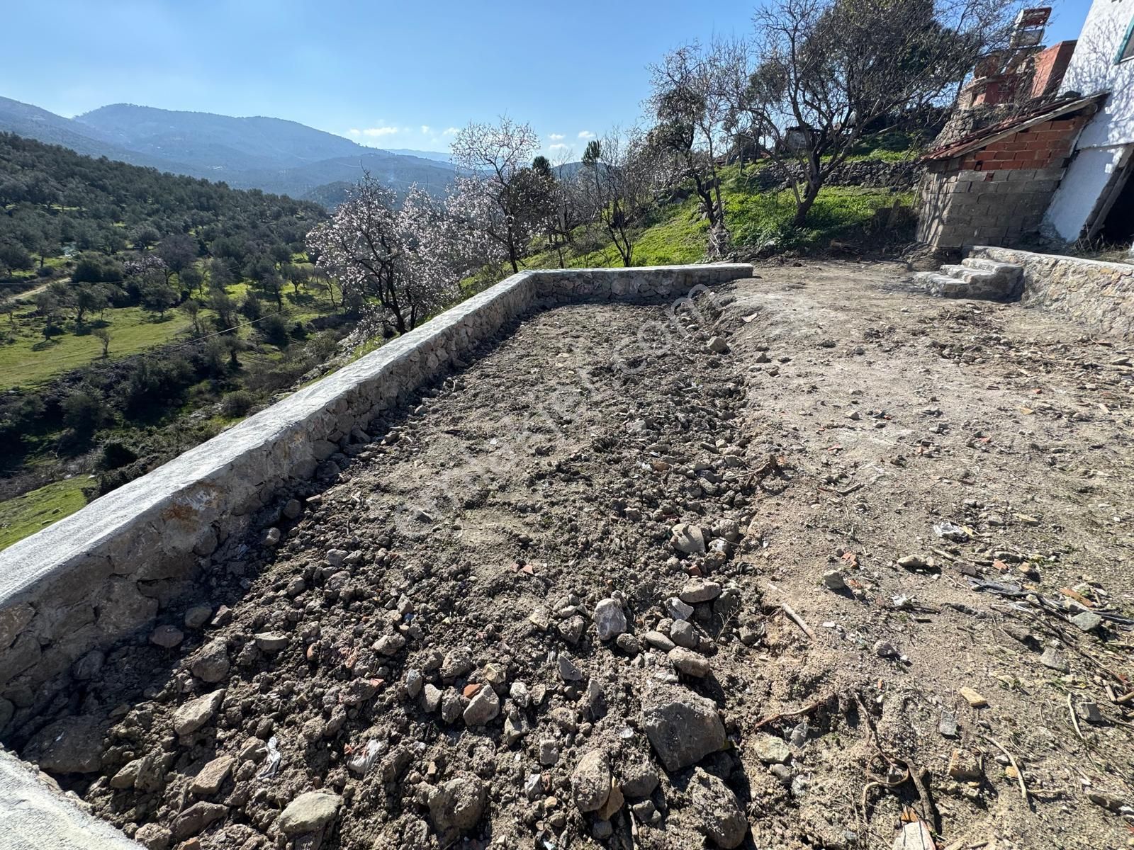 Burhaniye Bahadınlı 450 M2 Arsa İçinde Satılık Müstakil Köy Evi - Görsel 33