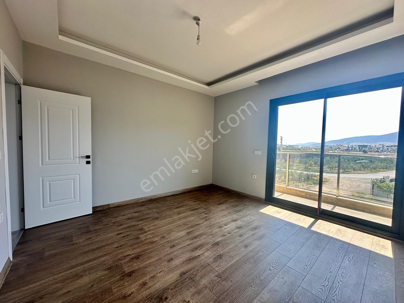 Seferihisar Cumhuriyet Mah Geniş Bahçeli Sıfır 3+1 Villa - Görsel 21