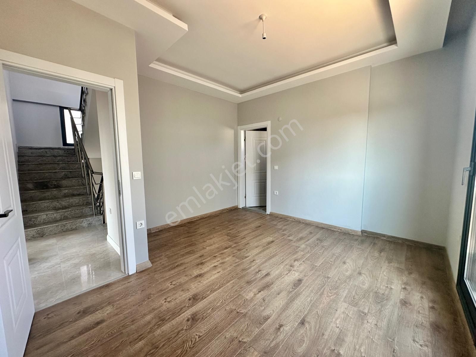 Seferihisar Cumhuriyet Mah Geniş Bahçeli Sıfır 3+1 Villa - Görsel 28