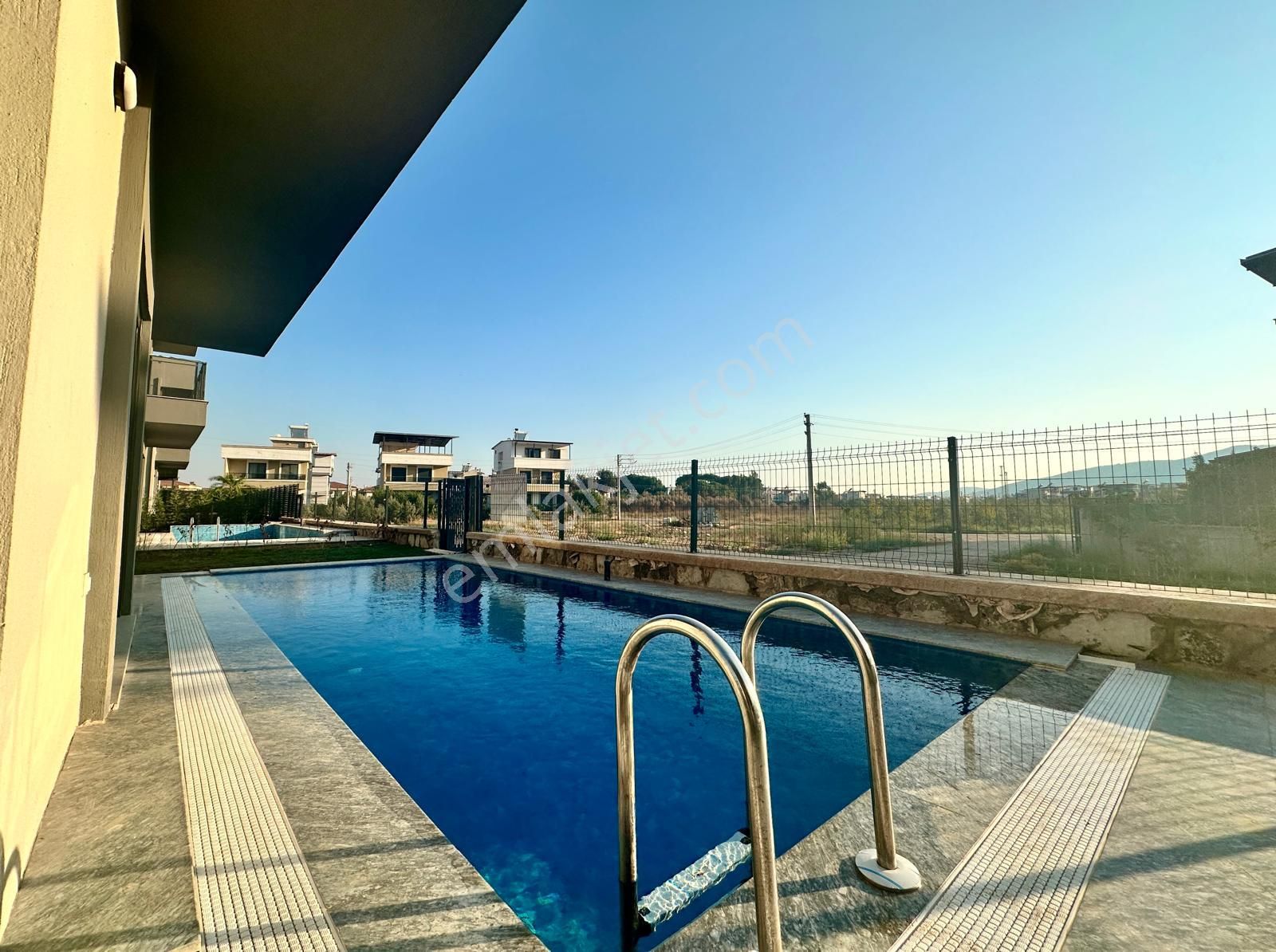 Seferihisar Cumhuriyet Mah Geniş Bahçeli Sıfır 3+1 Villa - Görsel 7