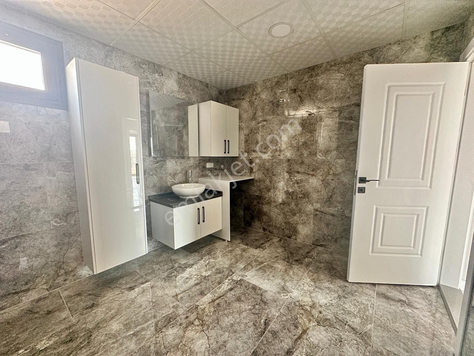 Seferihisar Cumhuriyet Mah Geniş Bahçeli Sıfır 3+1 Villa - Görsel 30