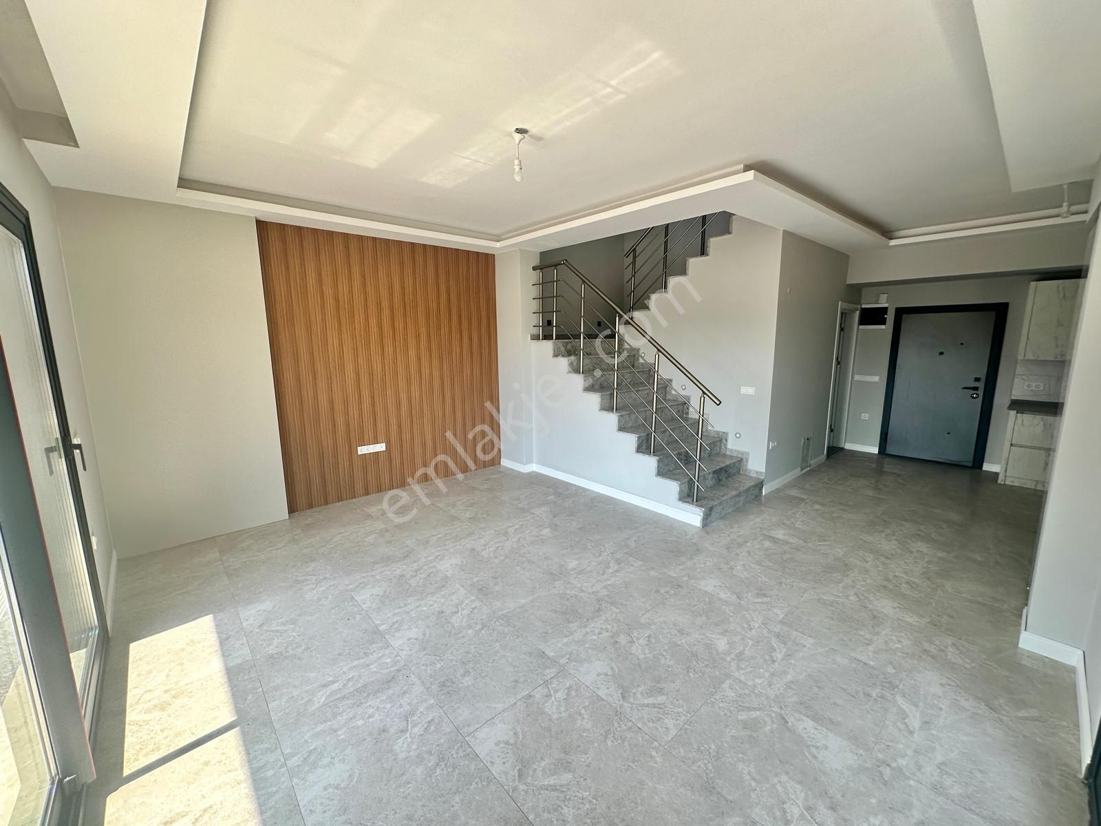 Seferihisar Cumhuriyet Mah Geniş Bahçeli Sıfır 3+1 Villa - Görsel 8