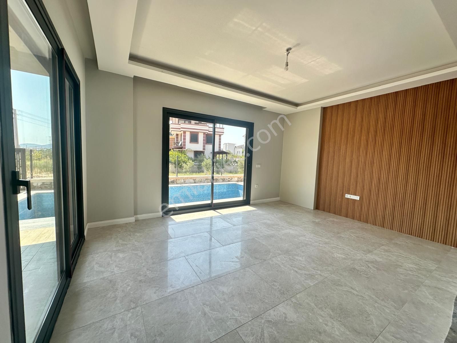 Seferihisar Cumhuriyet Mah Geniş Bahçeli Sıfır 3+1 Villa - Görsel 10