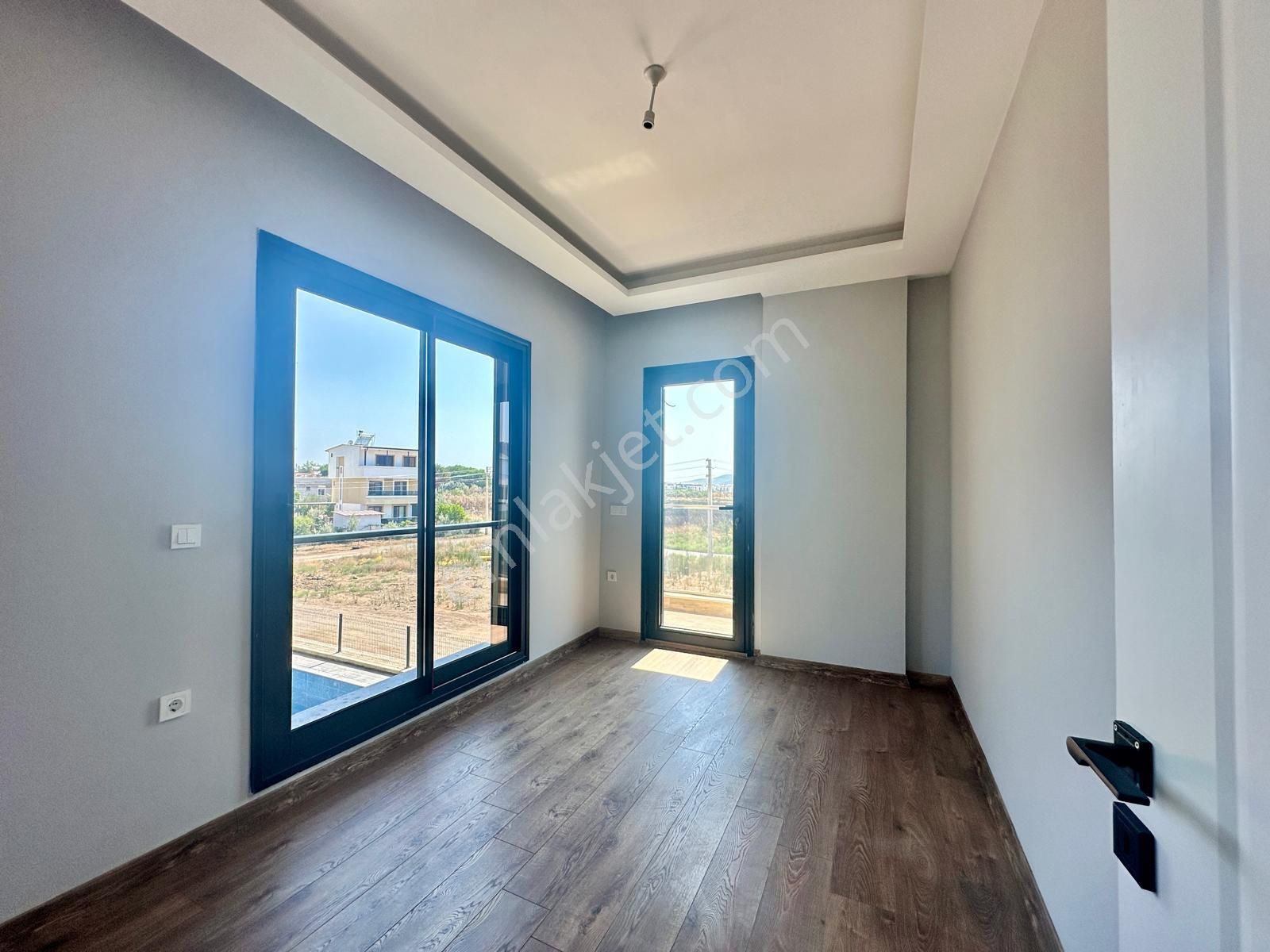 Seferihisar Cumhuriyet Mah Geniş Bahçeli Sıfır 3+1 Villa - Görsel 22