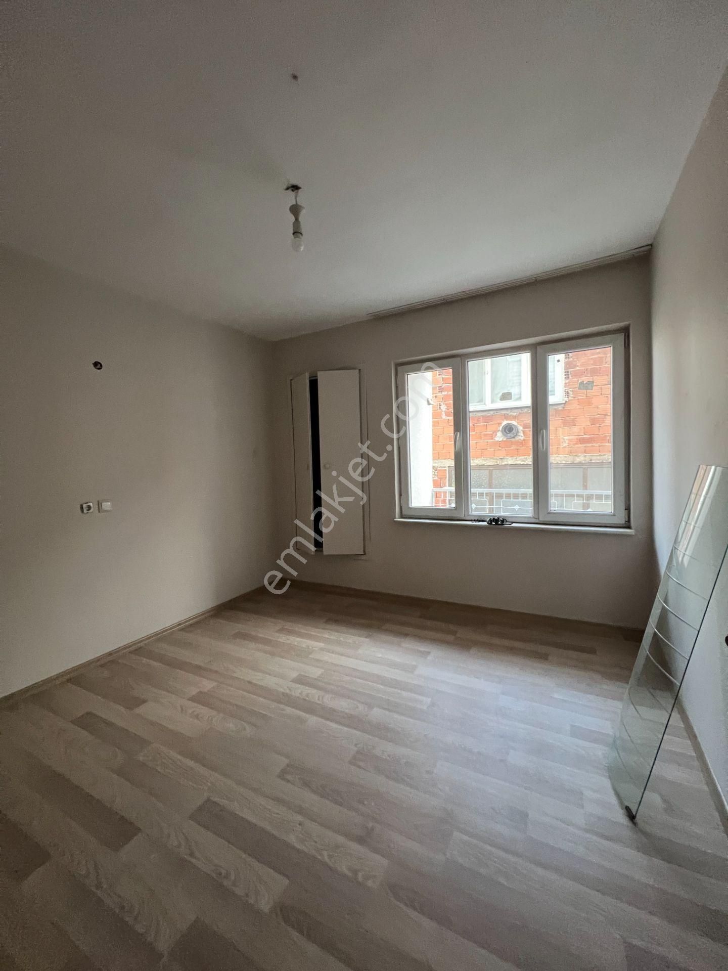 Bursa Yıldırım Beyazıt Mh Şenay Sk,ta Kiralık Üçüncükatta 2+1 Daire - Görsel 8