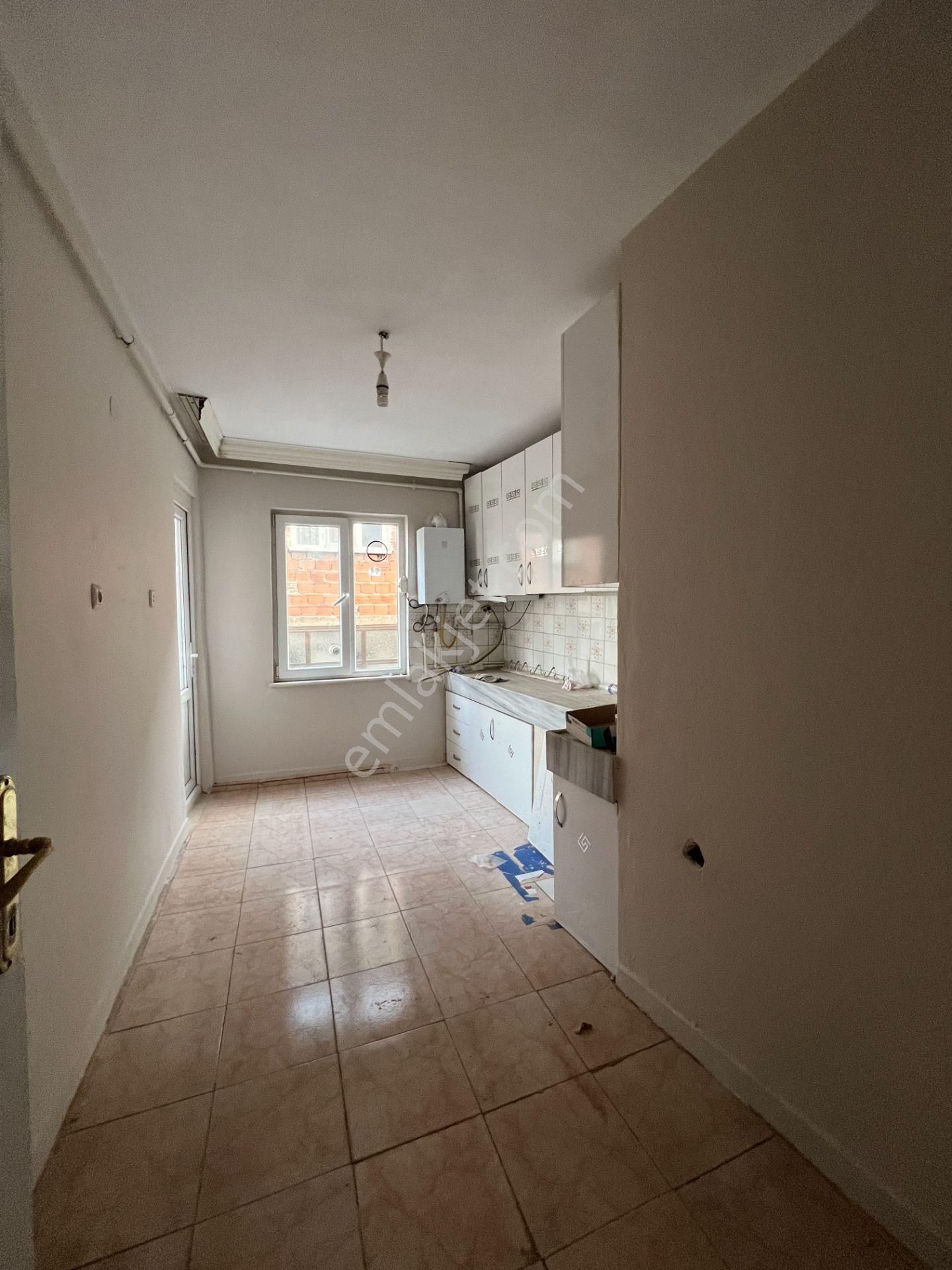 Bursa Yıldırım Beyazıt Mh Şenay Sk,ta Kiralık Üçüncükatta 2+1 Daire - Görsel 9