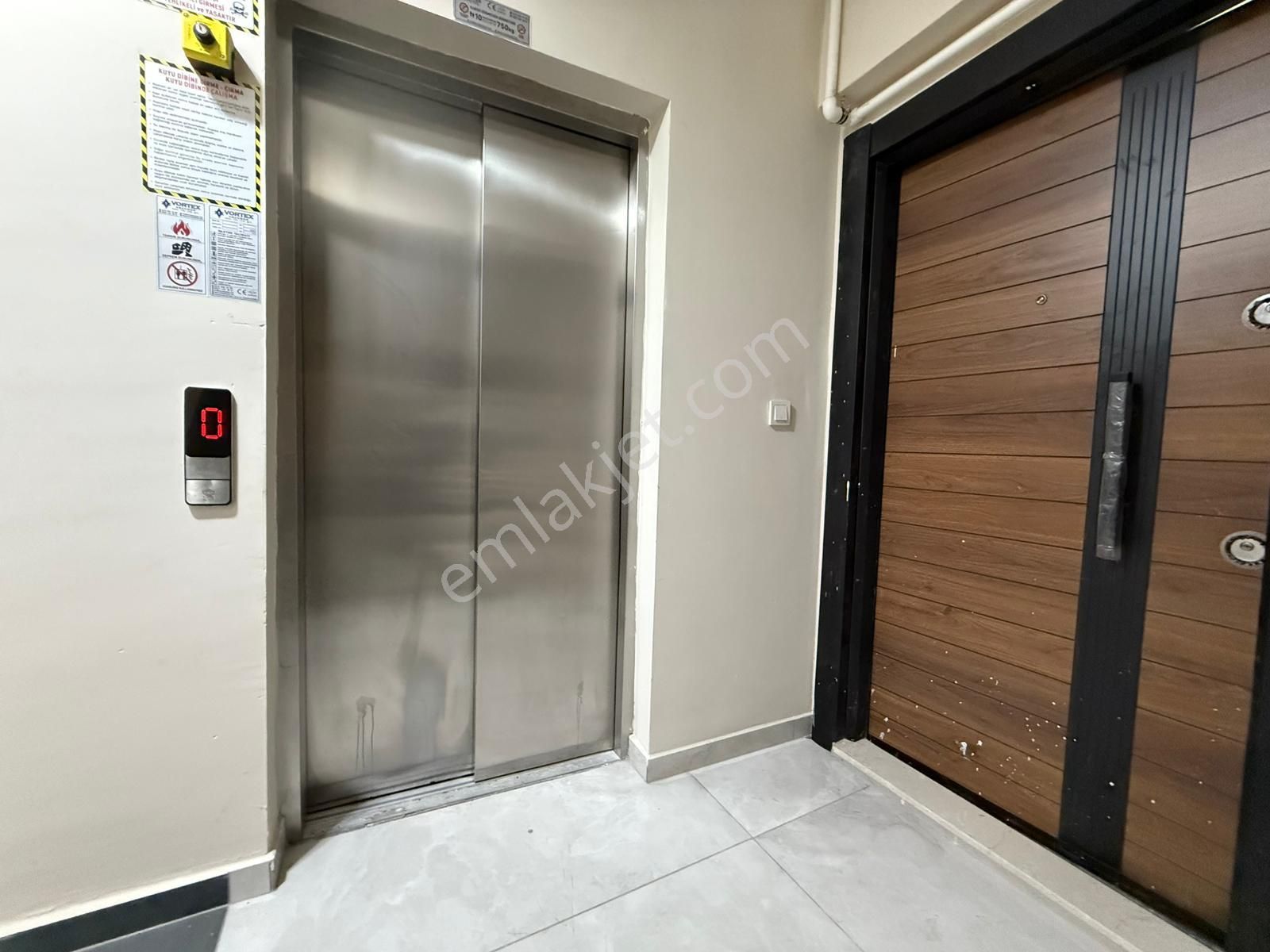 İstanbul House'dan B.evler'de Sıfır Binada 2+1 Giriş Katı Daire - Görsel 20