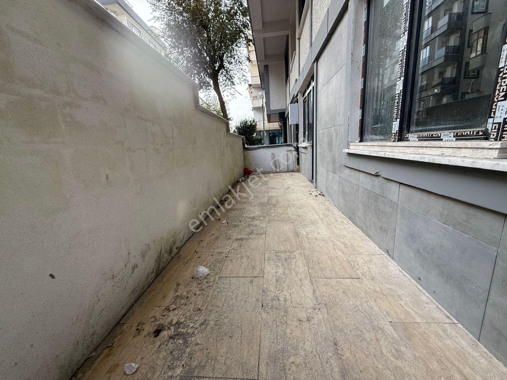 İstanbul House'dan B.evler'de Sıfır Binada 2+1 Giriş Katı Daire - Görsel 8