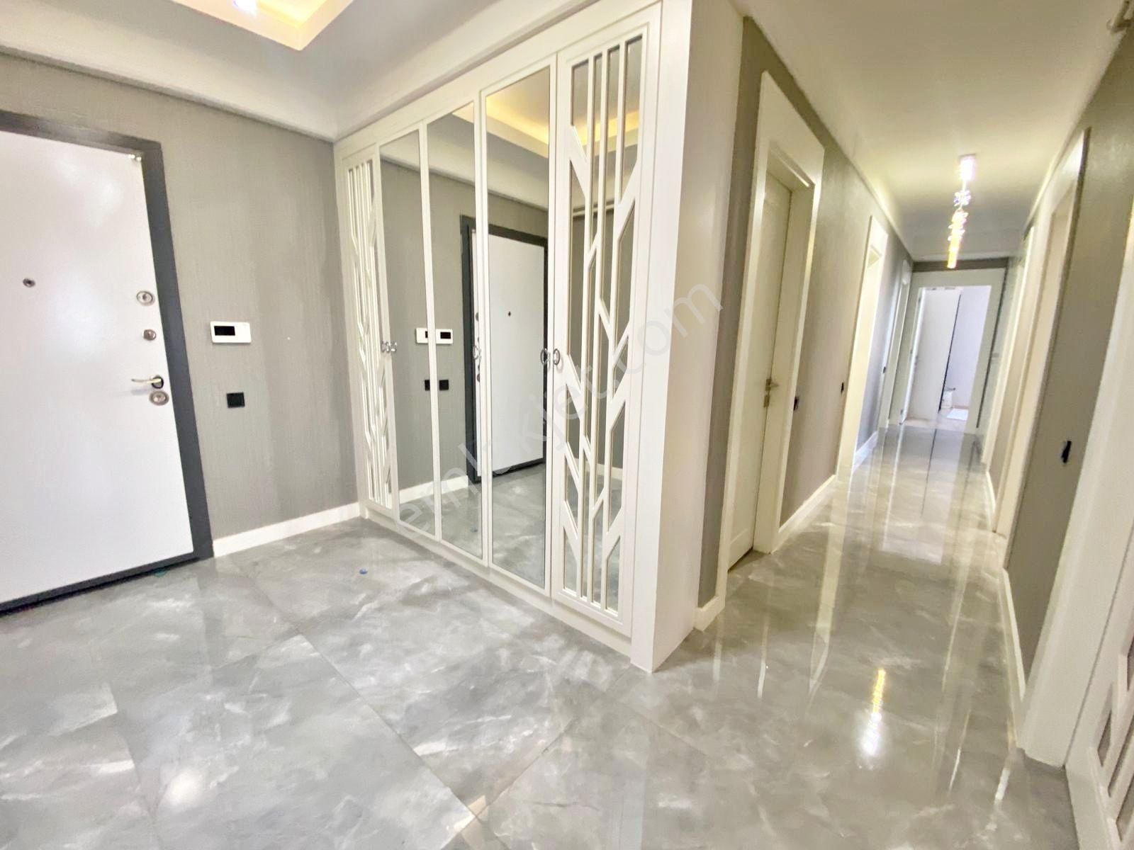 Karacaahmet'te Merkezi Konumda Masrafsız Fırsat Lüx 3+1 Daire - Görsel 30