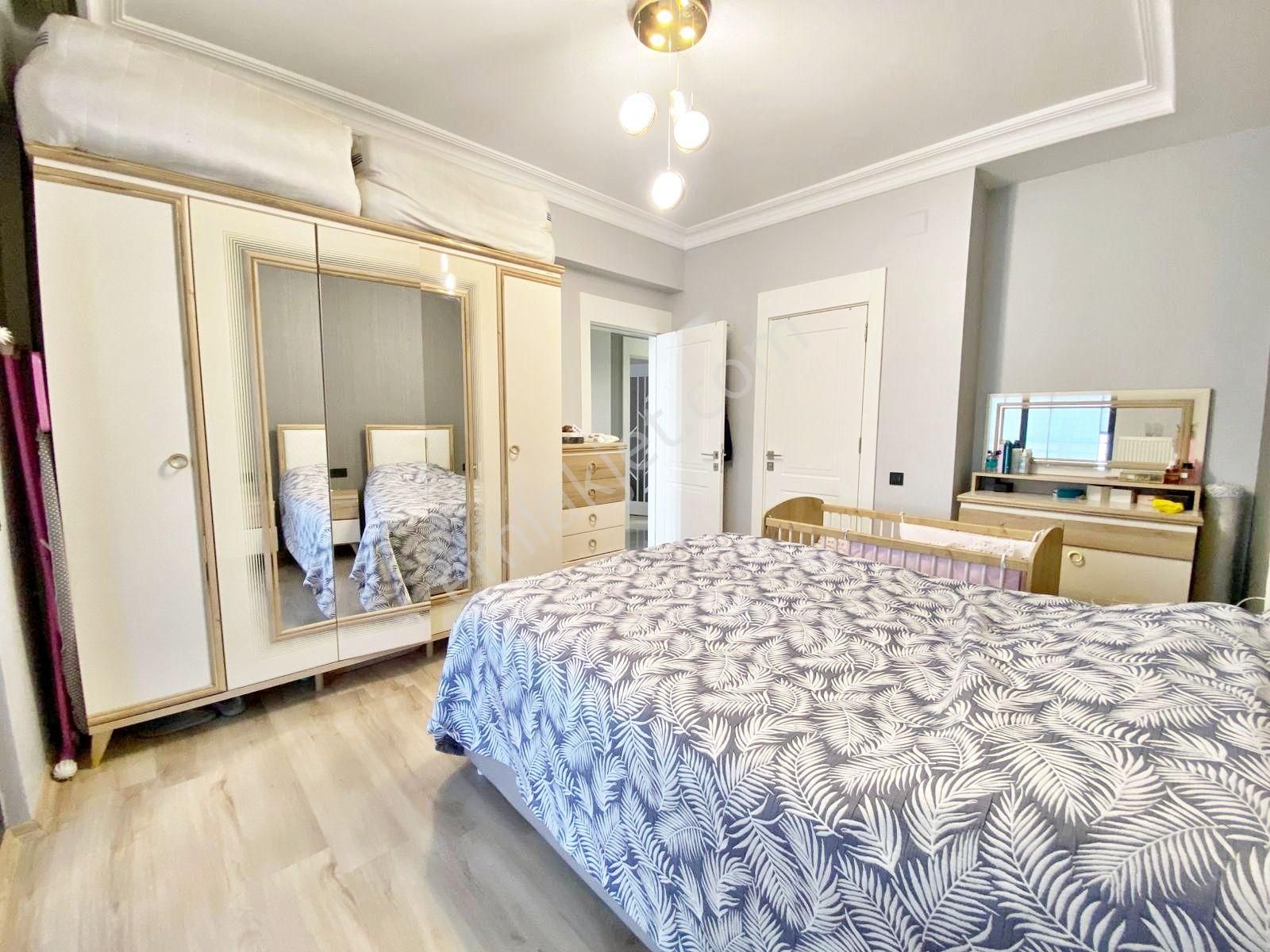 Karacaahmet'te Merkezi Konumda Masrafsız Fırsat Lüx 3+1 Daire - Görsel 23