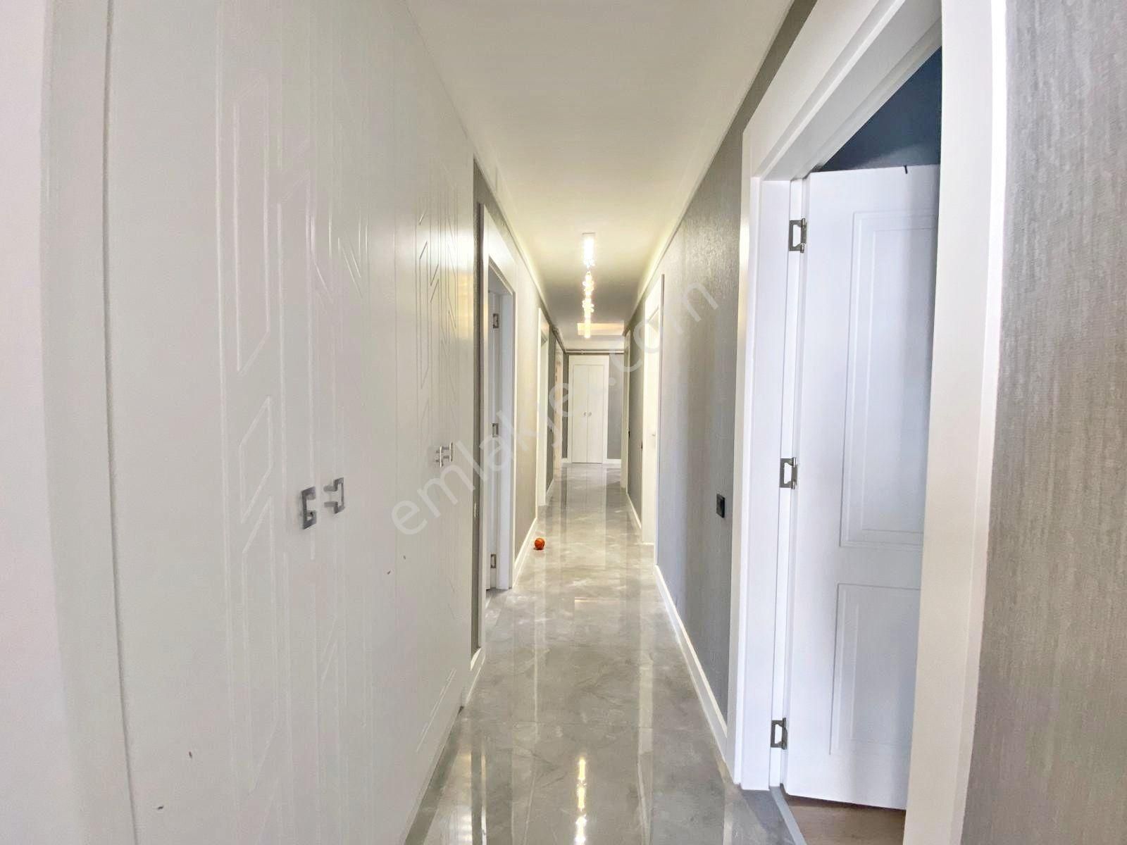 Karacaahmet'te Merkezi Konumda Masrafsız Fırsat Lüx 3+1 Daire - Görsel 27