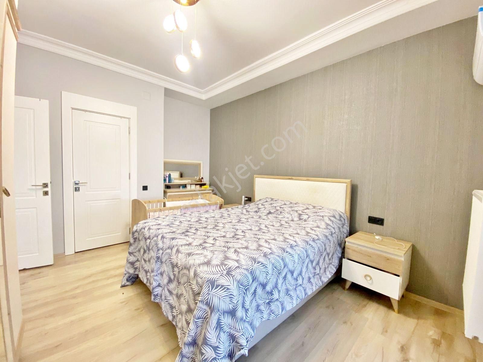 Karacaahmet'te Merkezi Konumda Masrafsız Fırsat Lüx 3+1 Daire - Görsel 21