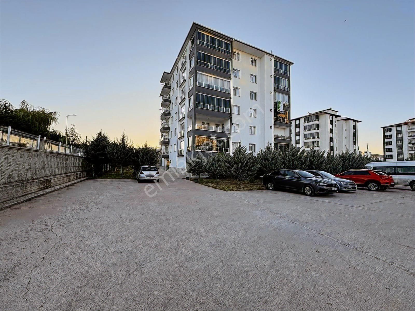 Mehmet Akif Mah. Önü Açık Net 150 M² Modern 3+1 - Krediye Uygun - Görsel 12