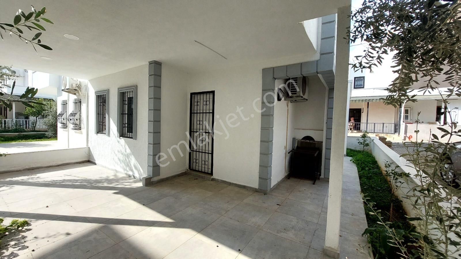 Didim Fevzipaşa Mahallesi Site İçinde 3+1 Bahçeli Tripleks Villa - Görsel 6