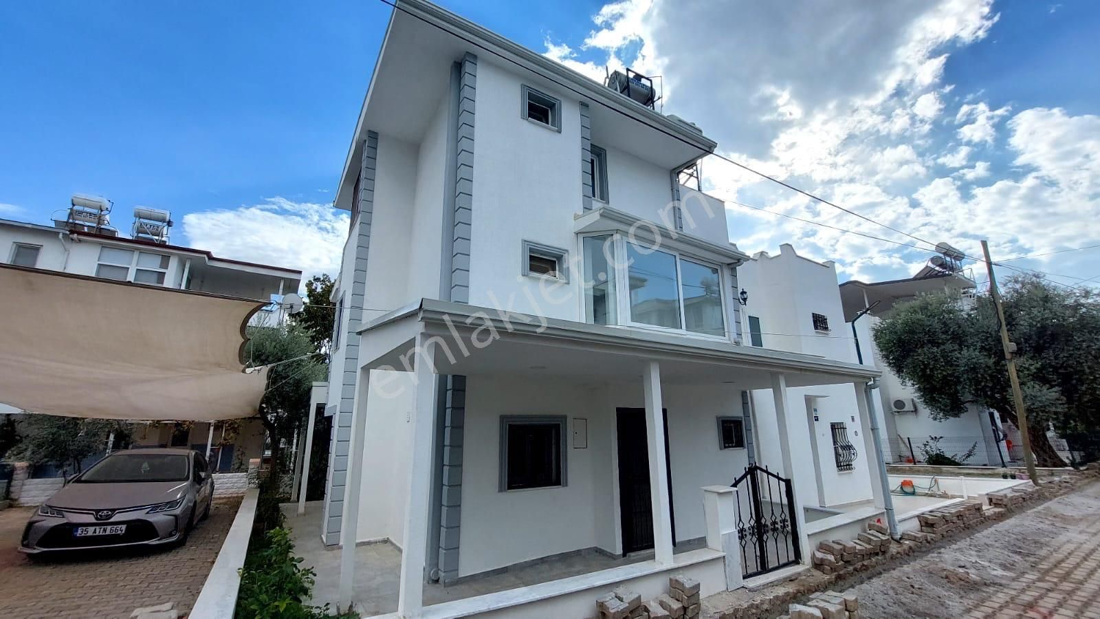 Didim Fevzipaşa Mahallesi Site İçinde 3+1 Bahçeli Tripleks Villa - Görsel 29