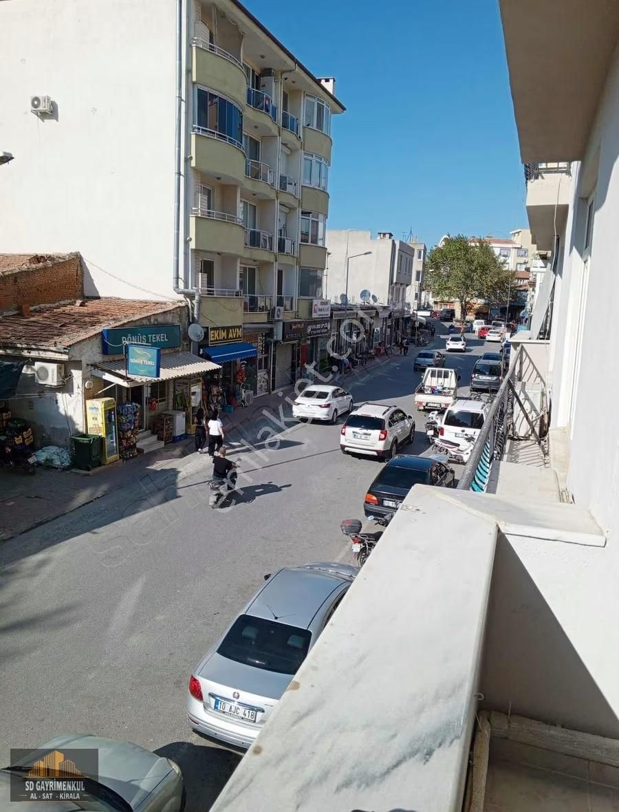 Gömeç Merkezde Kiralık 3+1 Daire - Görsel 10