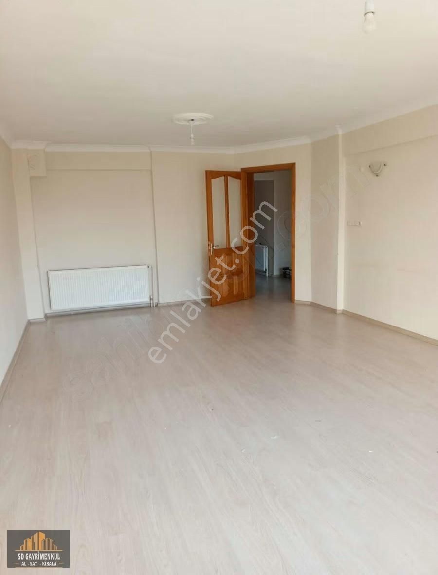 Gömeç Merkezde Kiralık 3+1 Daire - Görsel 9