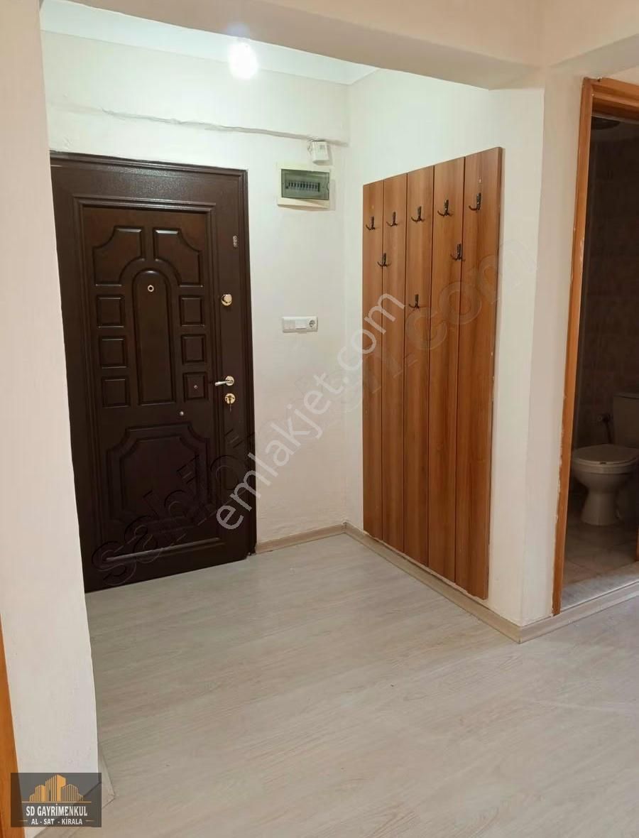 Gömeç Merkezde Kiralık 3+1 Daire - Görsel 11