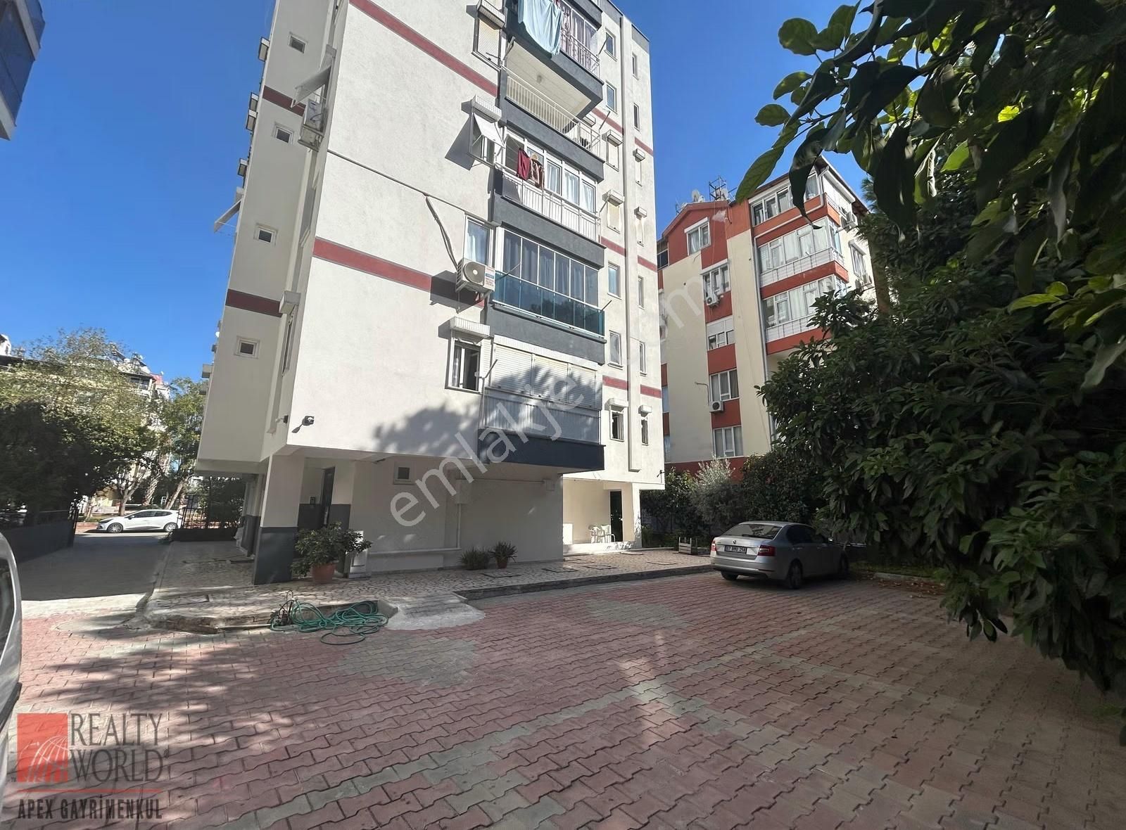Konyaaltı Altınkum'da Denize Yürüme Mesafesi Katta Tek Daire - Görsel 10