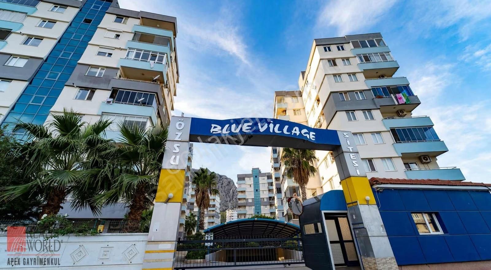 Konyaaltında 2+1 İskanlı+kapalı Otoparklı+havuzlu Site İçi