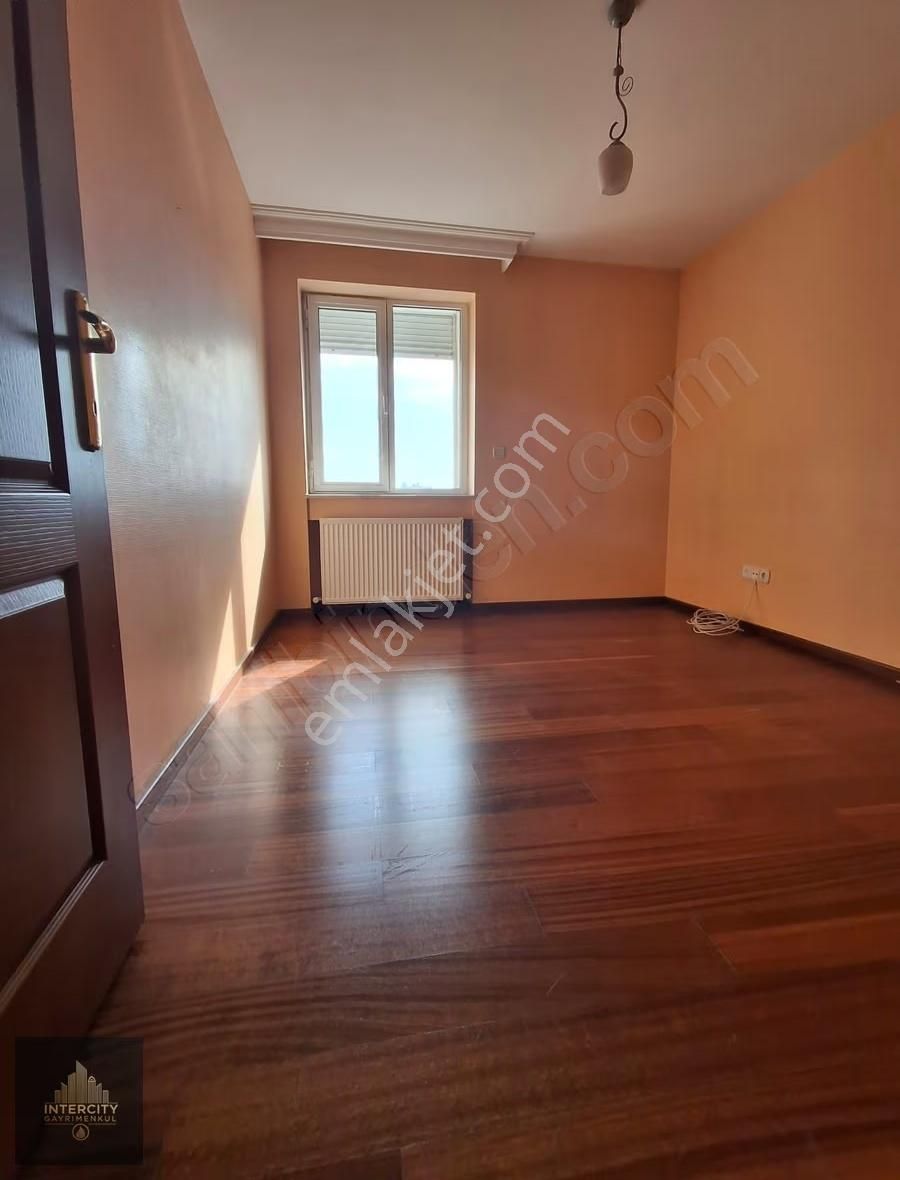Parlementerler Sitesinde 180 M2 3+1 Satılık Geniş Daire - Görsel 18